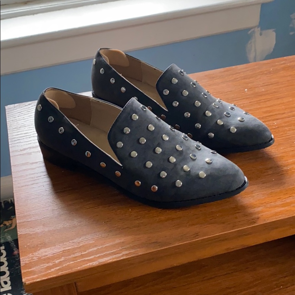 Studded grey flats!